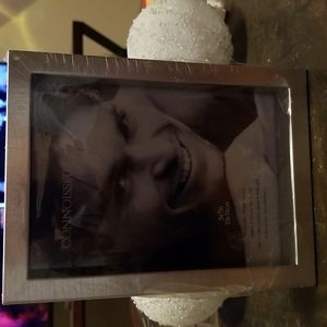 Connoisseur 5×7 Photo Frame